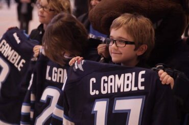 Connolly Gamble, 10 ans, souhaitait devenir un jet de Winnipeg. # ...