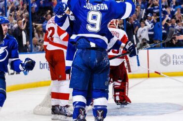 Tyler Johnson dans les éliminatoires de la #StanleyCup jusqu'à présent:

Jeu 1: 0-2—2, +3
Jeu 2: 2-2 ...