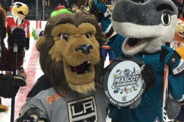 La mascotte la plus précieuse. #NHLAllStar # ...