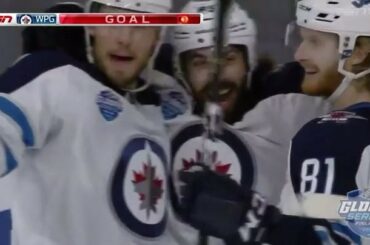 Des biscuits gratuits en Finlande? Mathieu Perreault est avec. #NHLGlobalSeries ...