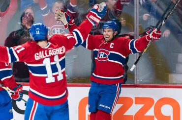 Deuxième match en arrière et cap marqué une paire.

Oui, donne à cet homme des #HockeyHugs ....