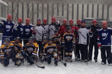 Un après-midi inoubliable à Bryant Park, un lieu de hockey incontournable pour tous à New York. T ...