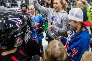 Lors de l'International #DayOfTheGirl, nous célébrons le rôle que le sport peut jouer dans l'autonomisation ...