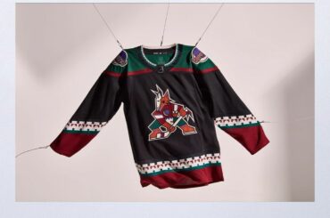 Présentation du tout nouveau maillot authentique ADIZERO Primegreen NHL.  Conçu pour le...